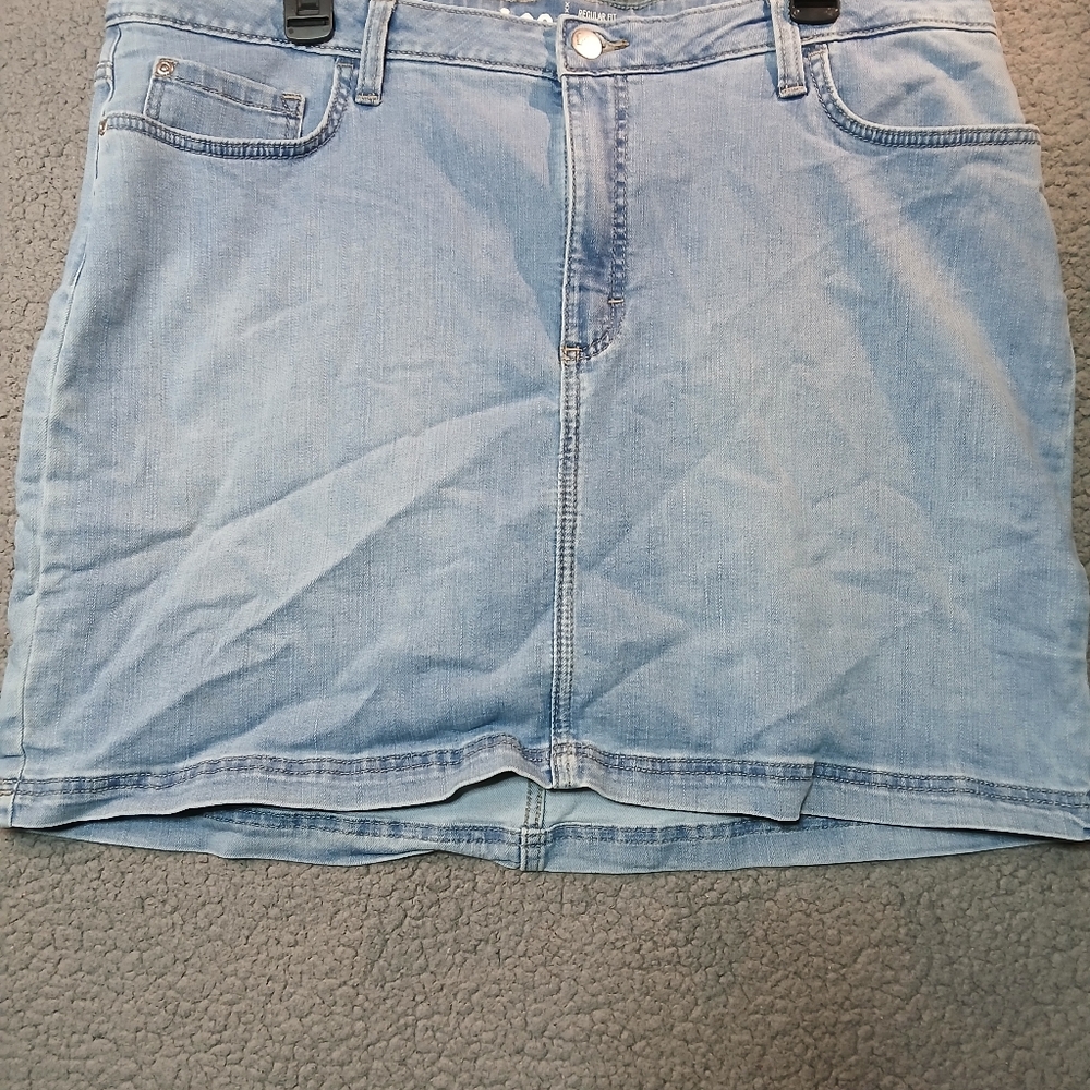 Lee Skort Womens 18 Mid Rise Light Blue Denim Jean Regular Fit Stretch Pockets